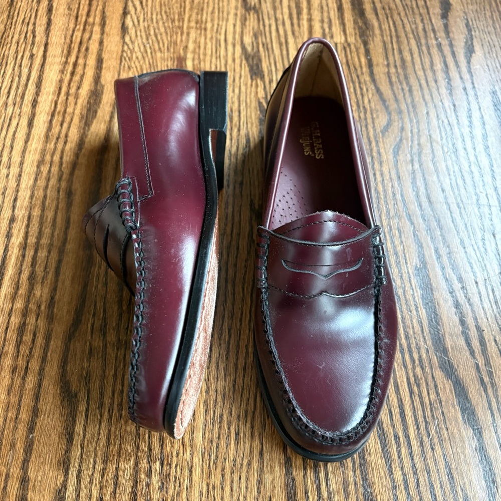 Women’s Bass Burgundy Weejun Leather Loafers, 9.5